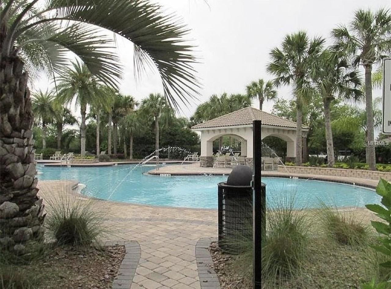 11006 Newbridge Dr - Photo 5 of 17