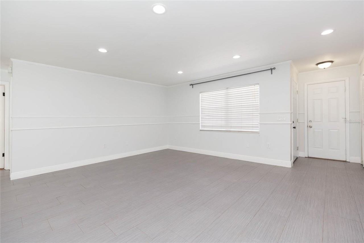 2307 Lincoln Ct - Photo 5 of 35