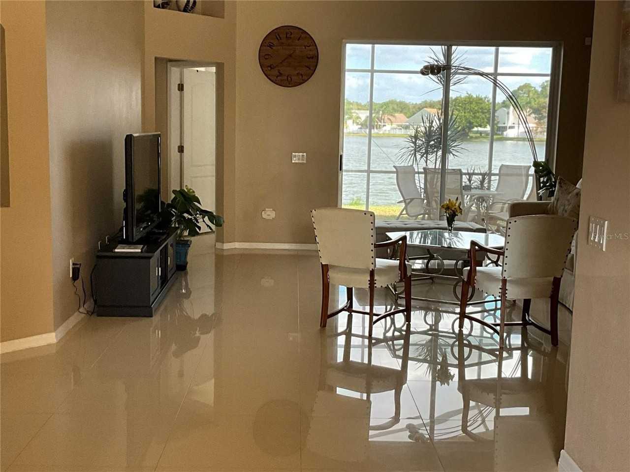 8625 Manassas Rd - Photo 3 of 20