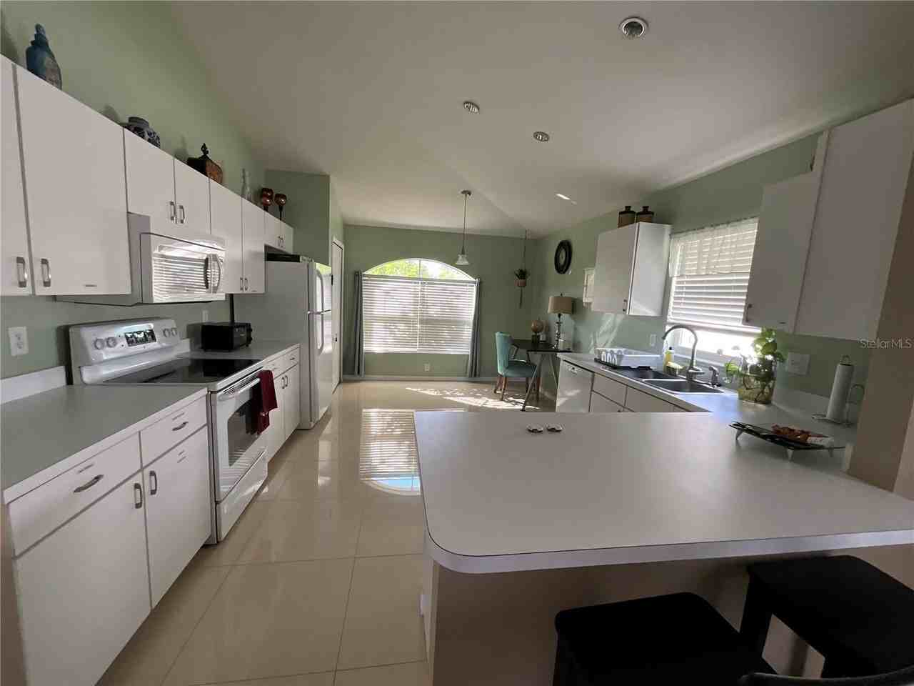 8625 Manassas Rd - Photo 6 of 20