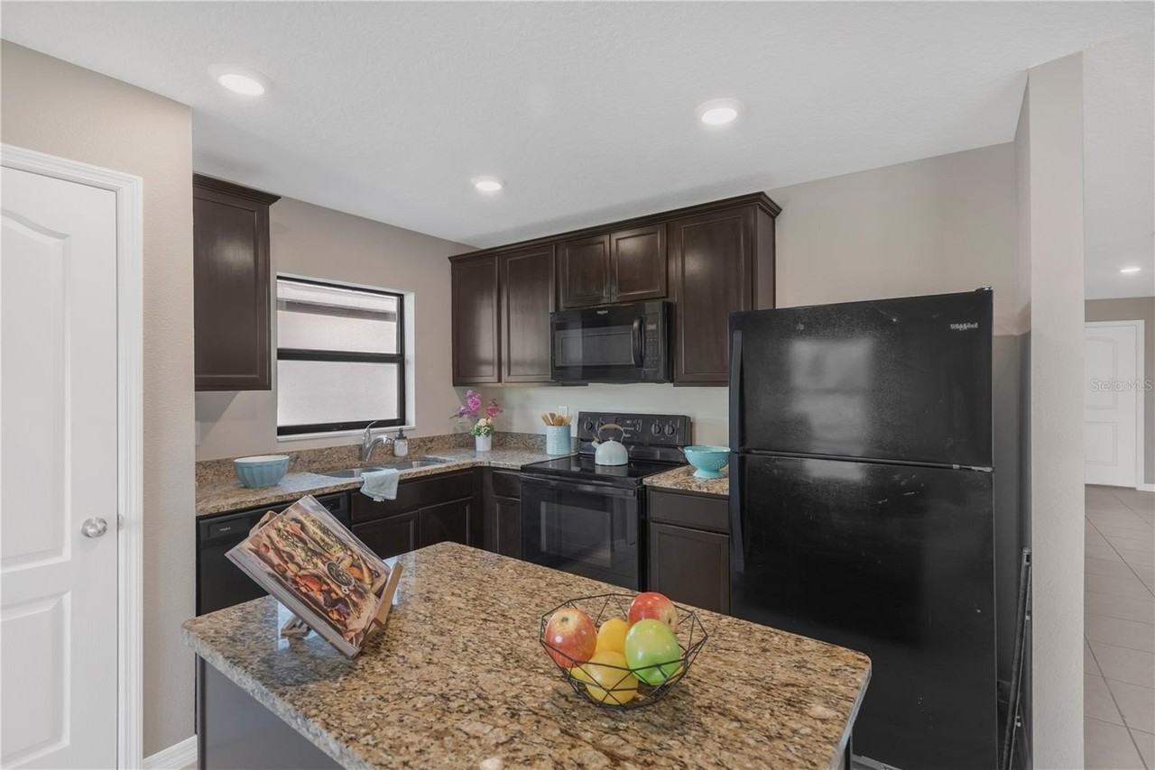 808 Chatham Walk Dr - Photo 4 of 21