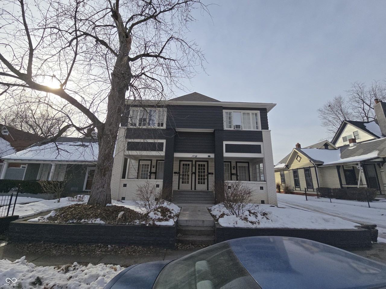 1728 N Delaware St - Photo 2 of 50