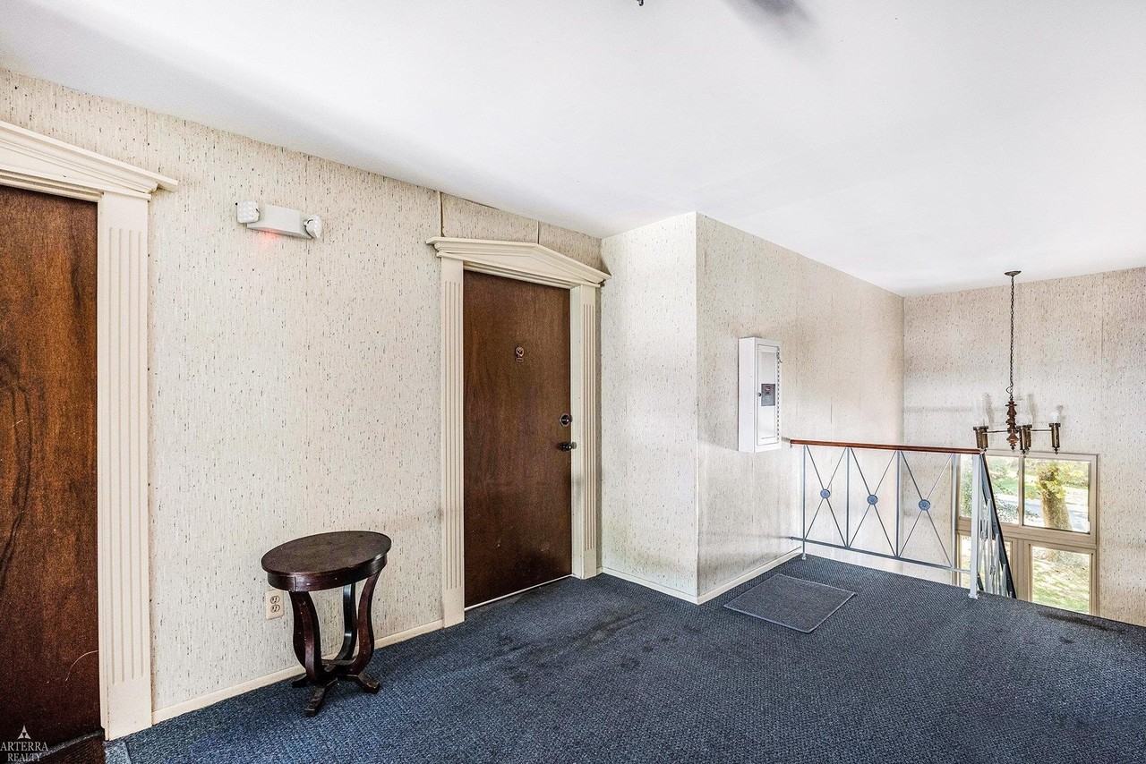 211 Riviera Dr - Photo 5 of 27