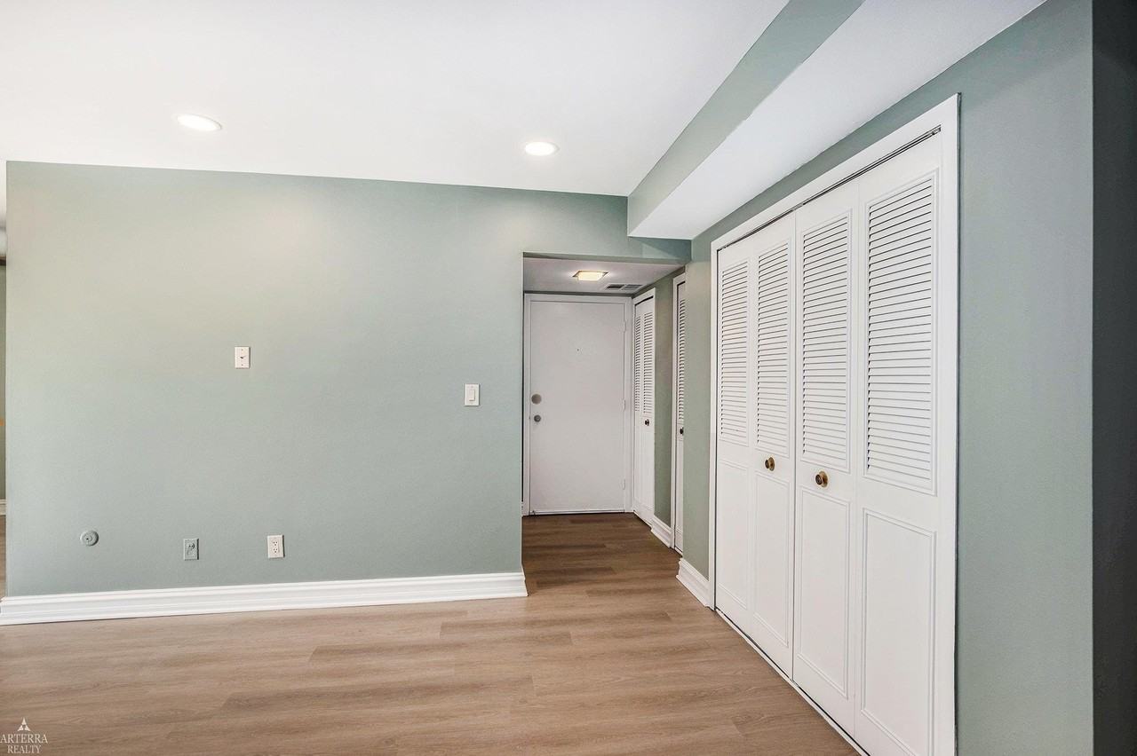 211 Riviera Dr - Photo 6 of 27