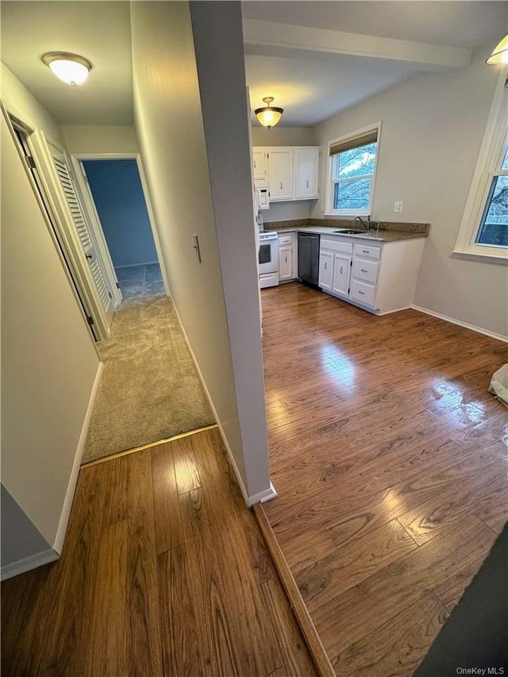 716 Sierra Vista Ln - Photo 4 of 29