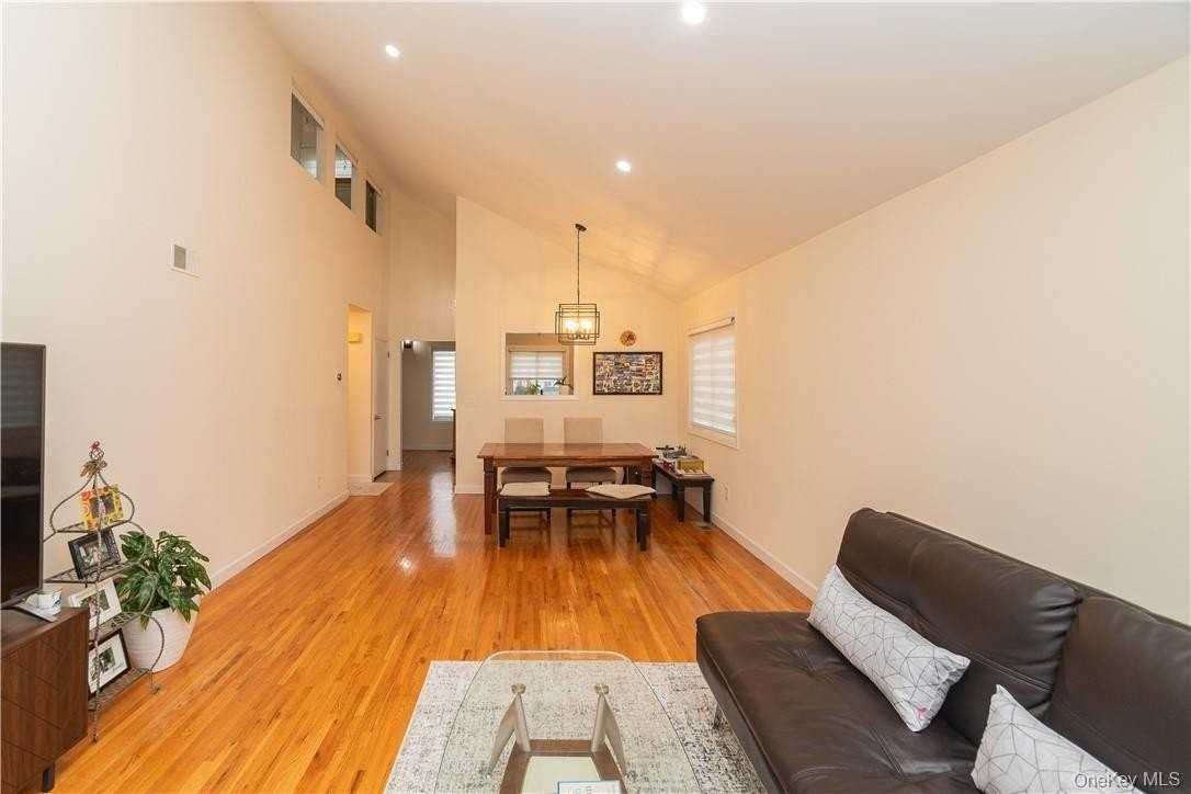 135 W Nyack Rd Apt 58 - Photo 7 of 33