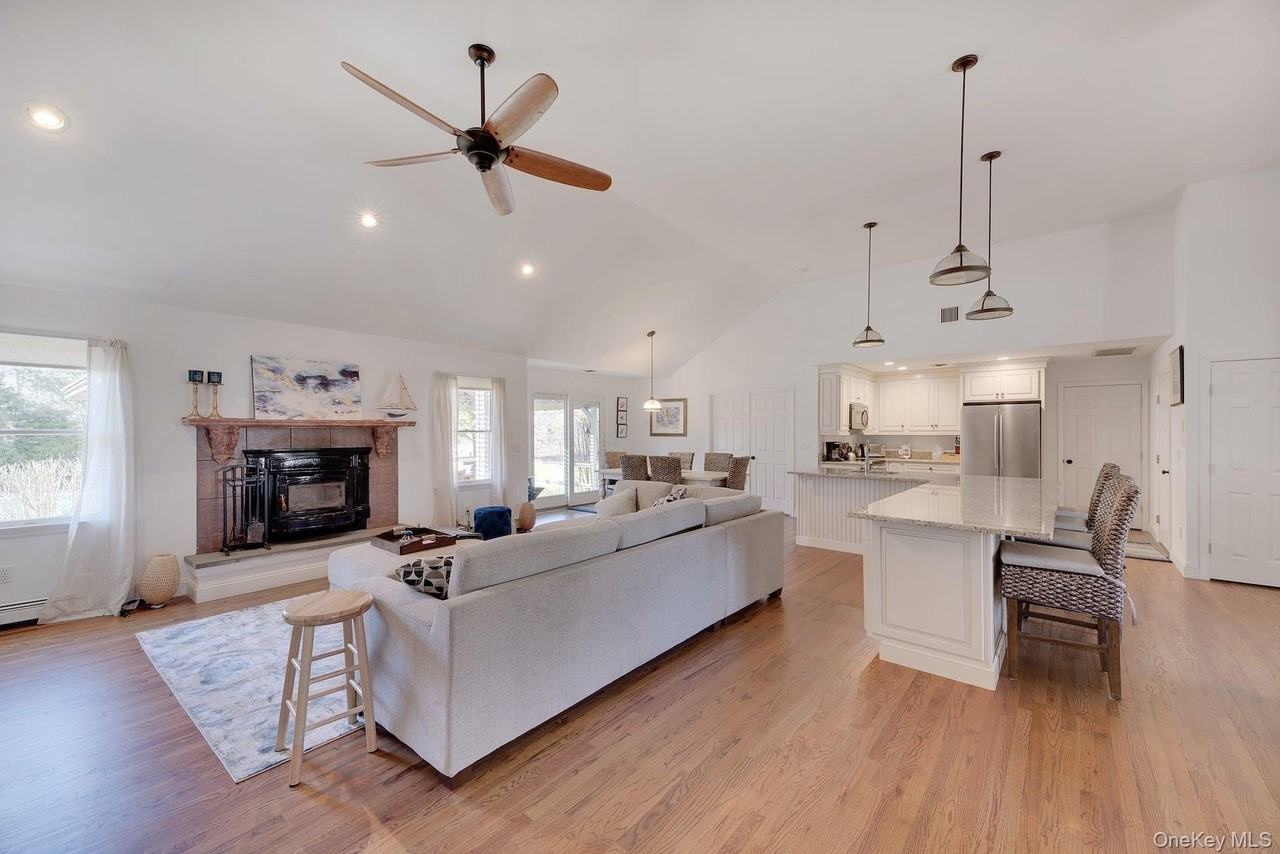 3045 Rocky Point Rd - Photo 3 of 23