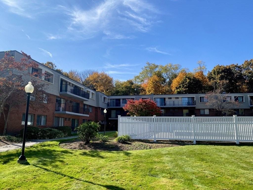 573 Broad St Unit 335 - Photo 2 of 26