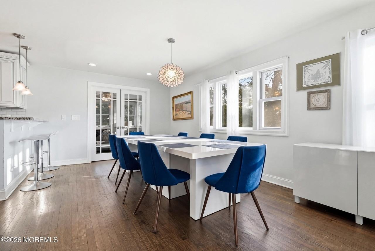 19 Carole Dr - Photo 6 of 43