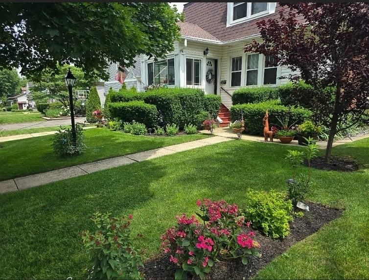 437 S Craig Pl - Photo 2 of 27