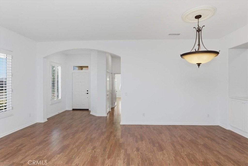 9196 Pioneer Ln - Photo 7 of 50