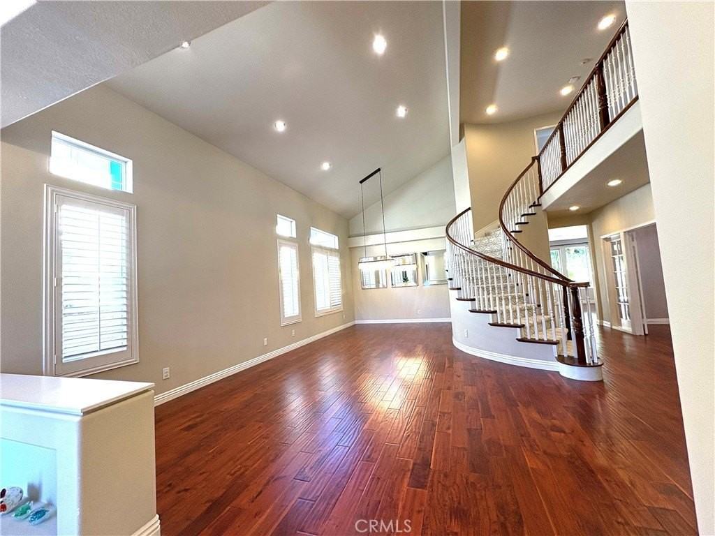 27972 Loretha Ln - Photo 3 of 25