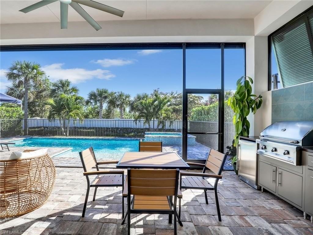 9288 Cayman Dr - Photo 3 of 22