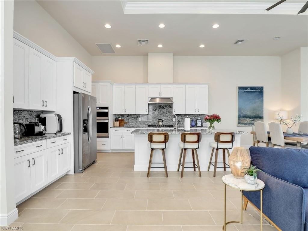 9288 Cayman Dr - Photo 5 of 22