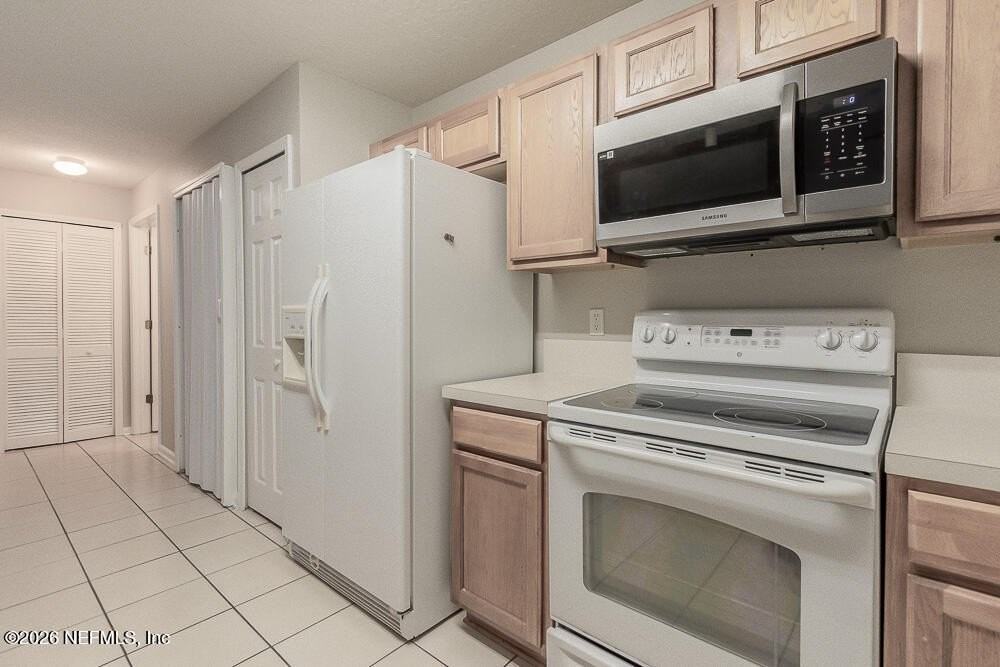 7920 Merrill Rd Unit 1511 - Photo 4 of 32