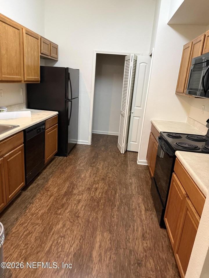 6099 Maggies Cir #104 - Photo 5 of 10