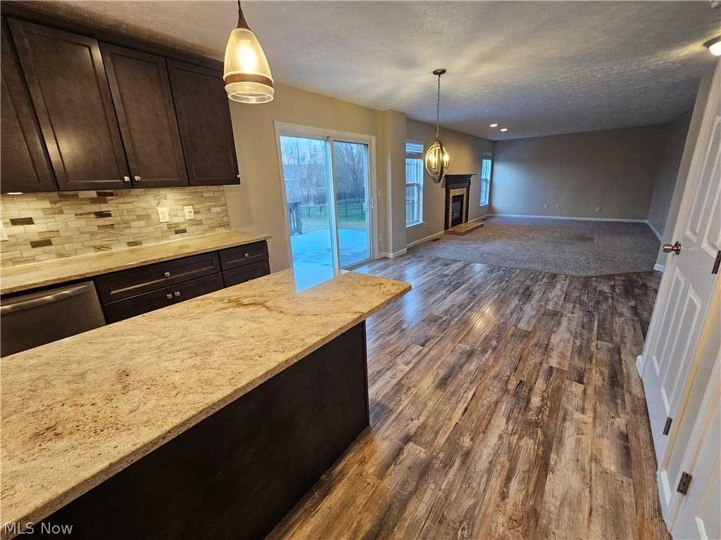 687 Brookside Ln - Photo 5 of 21