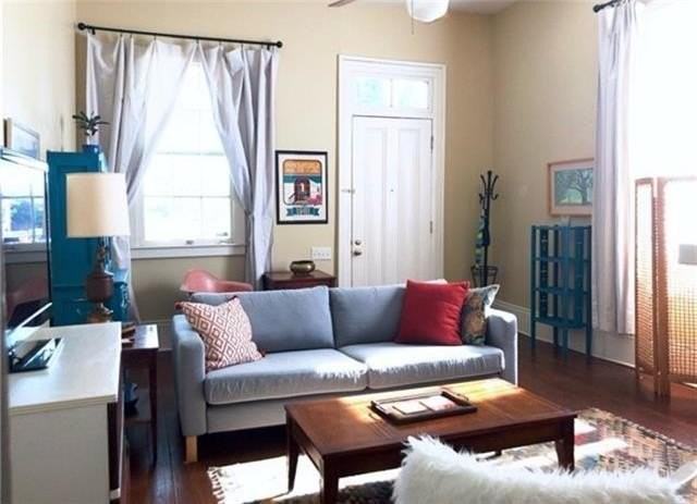 911 Race St - Photo 4 of 13