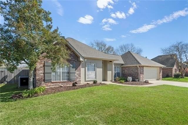 409 Gainesway Dr - Photo 2 of 20