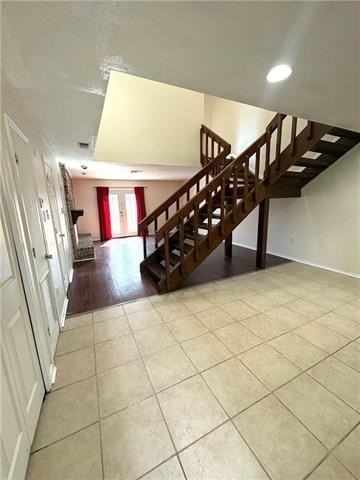 5153 Bayouview Ct - Photo 4 of 19