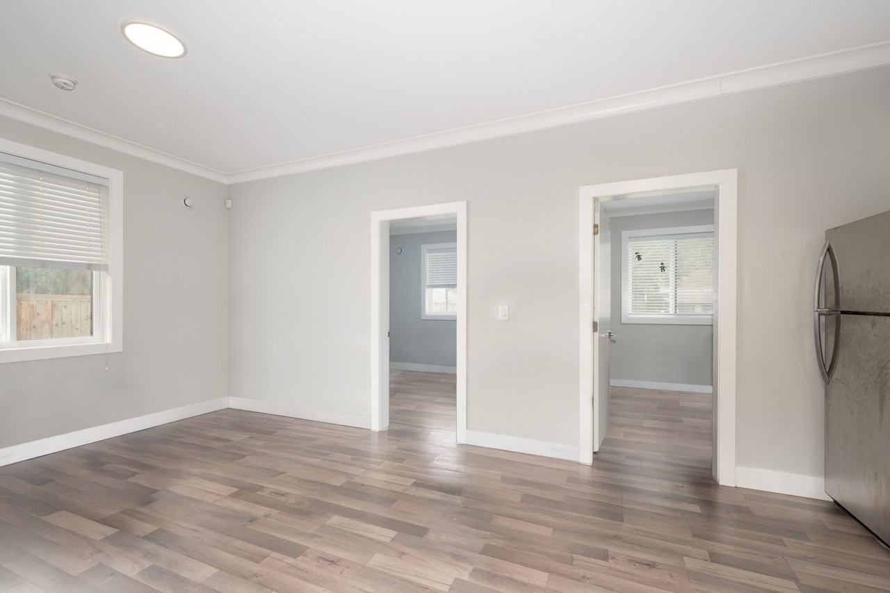 9325 148A Street - Photo 2 of 8