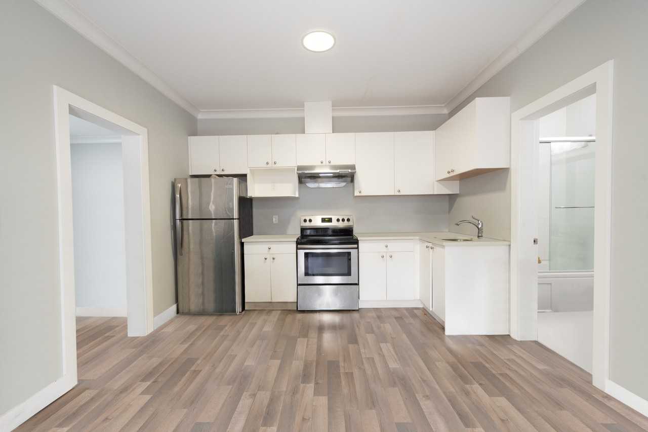 9325 148A Street - Photo 4 of 8