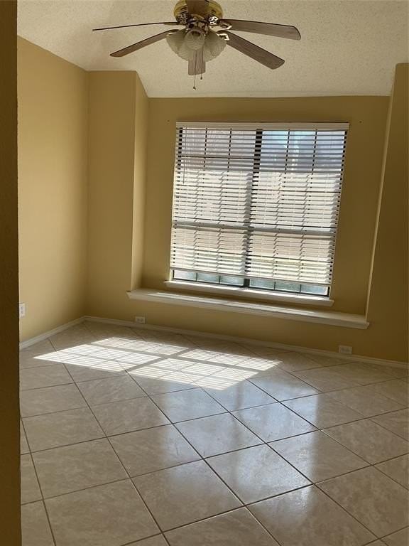 6027 Homestead Ct - Photo 3 of 19