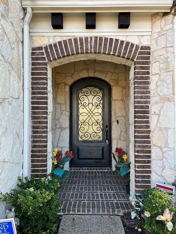 3636 Funston Dr - Photo 3 of 40