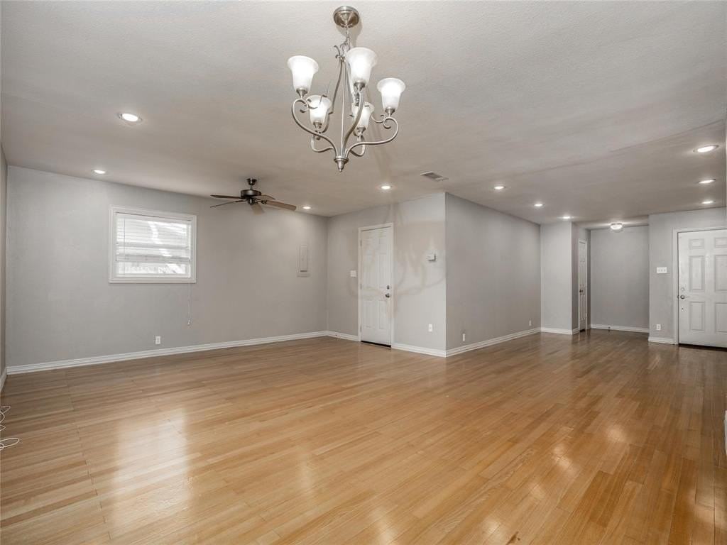 917 Warren Way - Photo 5 of 14