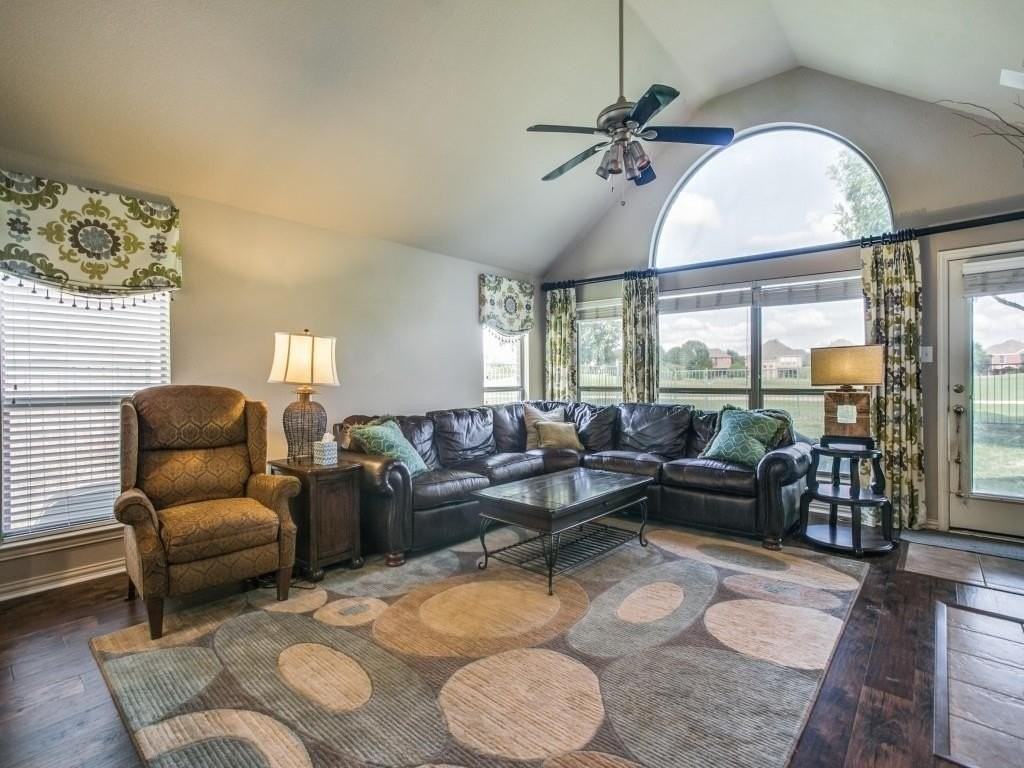 11346 Tenison Ln - Photo 7 of 28