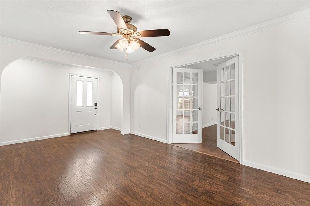 2832 Laramie St - Photo 6 of 28