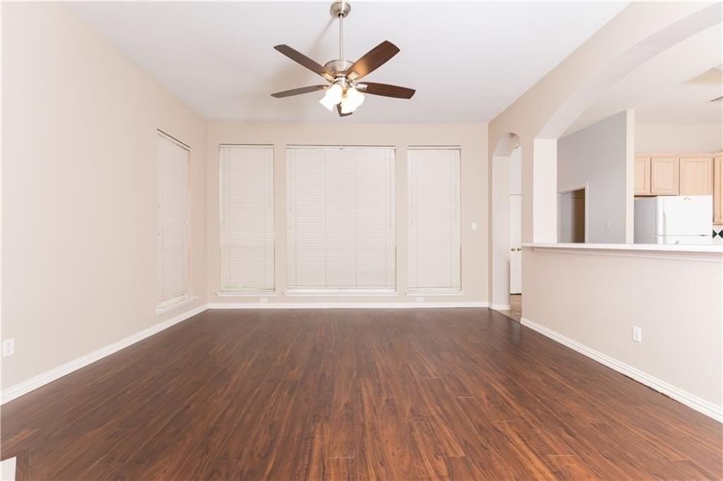 3140 Kings Canyon Dr - Photo 4 of 28