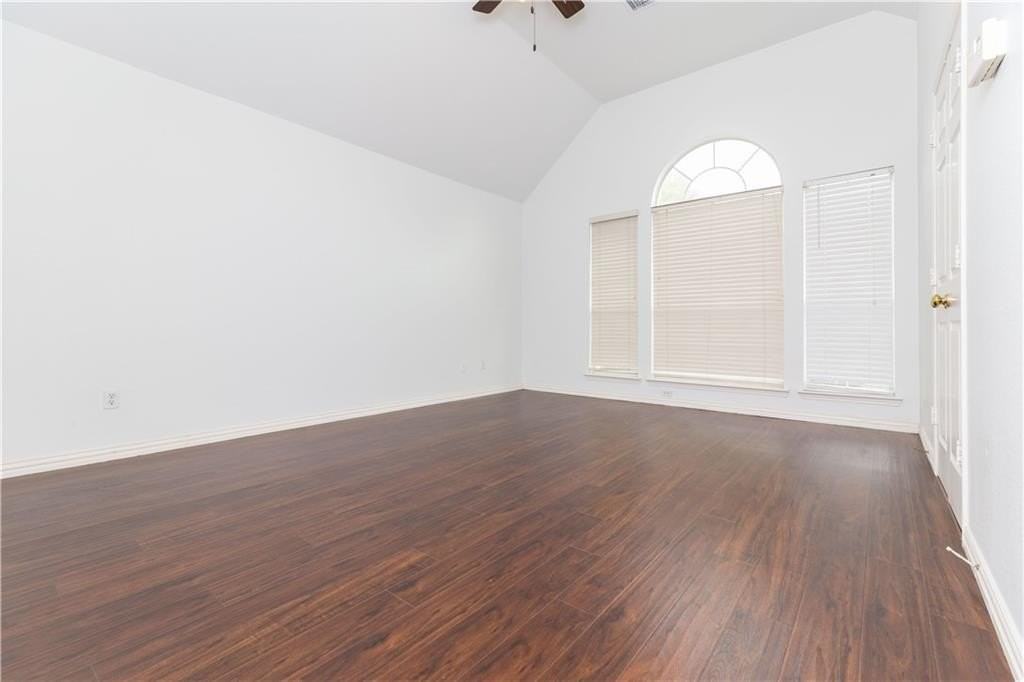 3140 Kings Canyon Dr - Photo 5 of 28