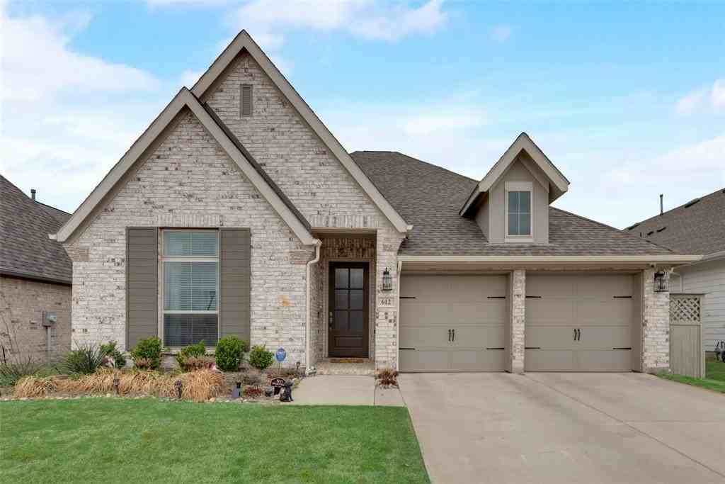 612 Swift St - Photo 2 of 21