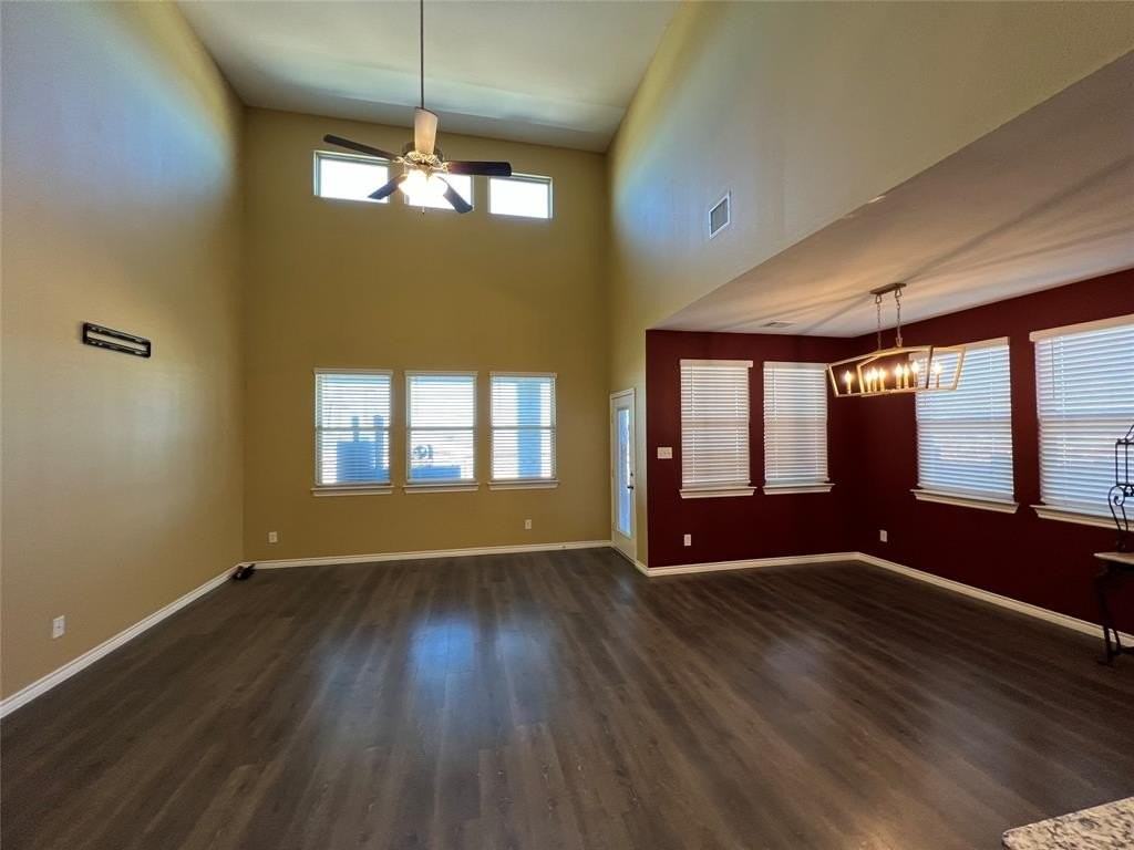 412 Gunsmoke Trl - Photo 3 of 28