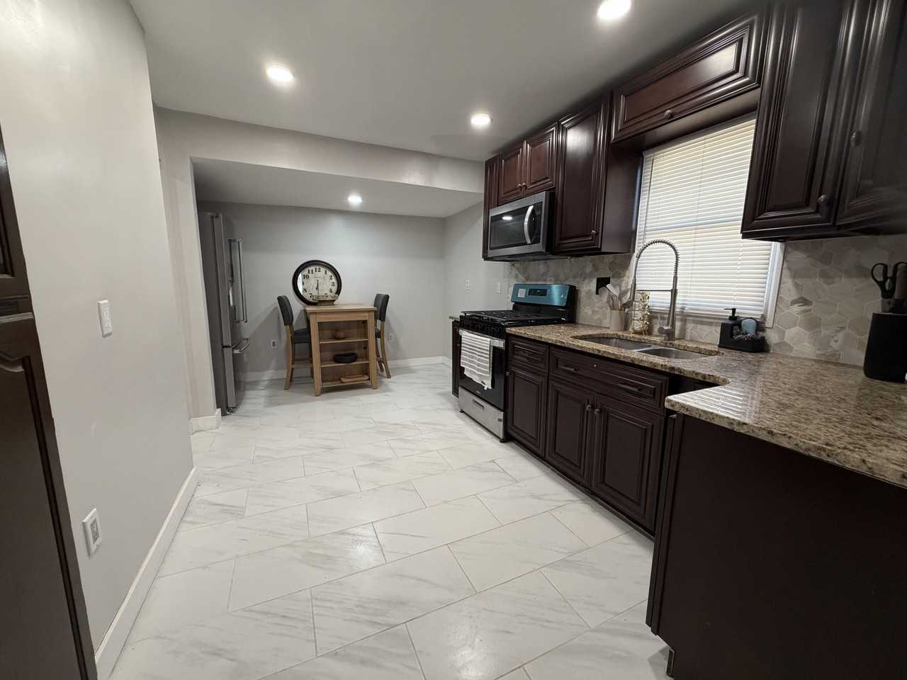 188 Teaneck Rd - Photo 6 of 10