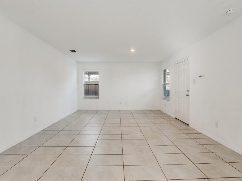 14008 Earlham St - Photo 3 of 25