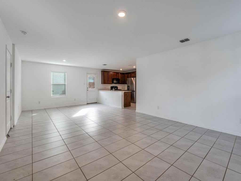 14008 Earlham St - Photo 7 of 25