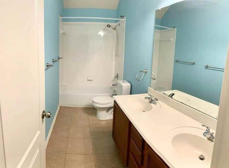 1928 Michelle Creek Dr - Photo 5 of 10