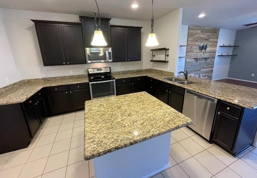 4607 Cormorant Dr - Photo 5 of 14