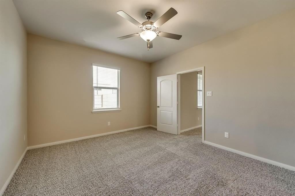 243 Elam Dr - Photo 6 of 11