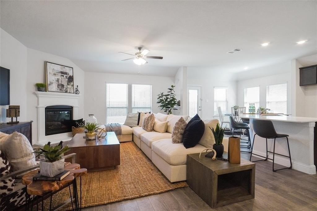 11221 Ranchera Dr - Photo 5 of 26