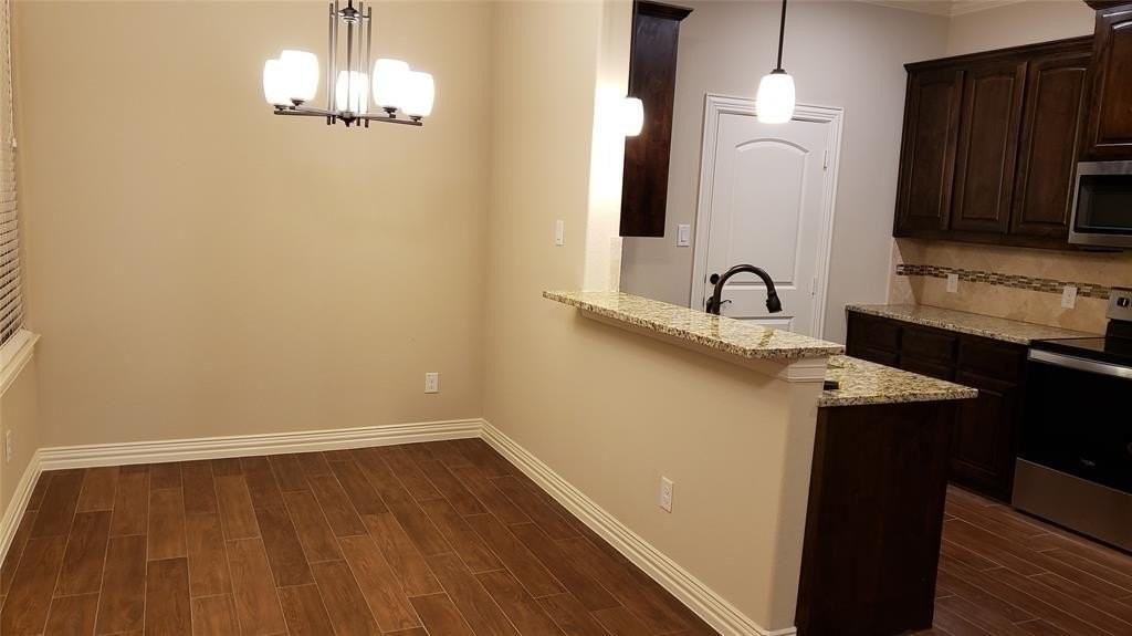 843 Eaglescliffe Lndg - Photo 3 of 20