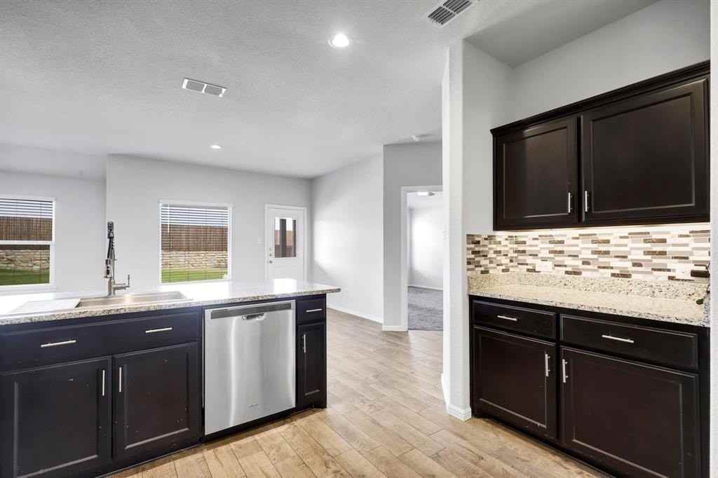 2309 Richburg St - Photo 4 of 20