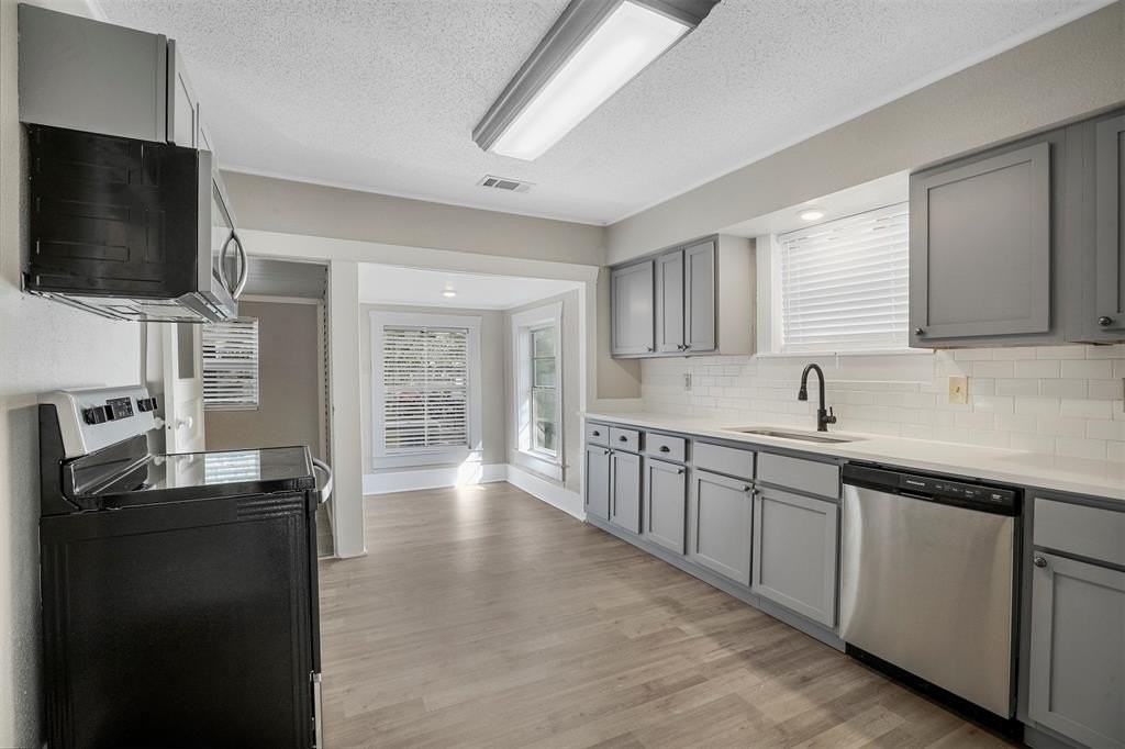 509 E Heron St - Photo 2 of 14