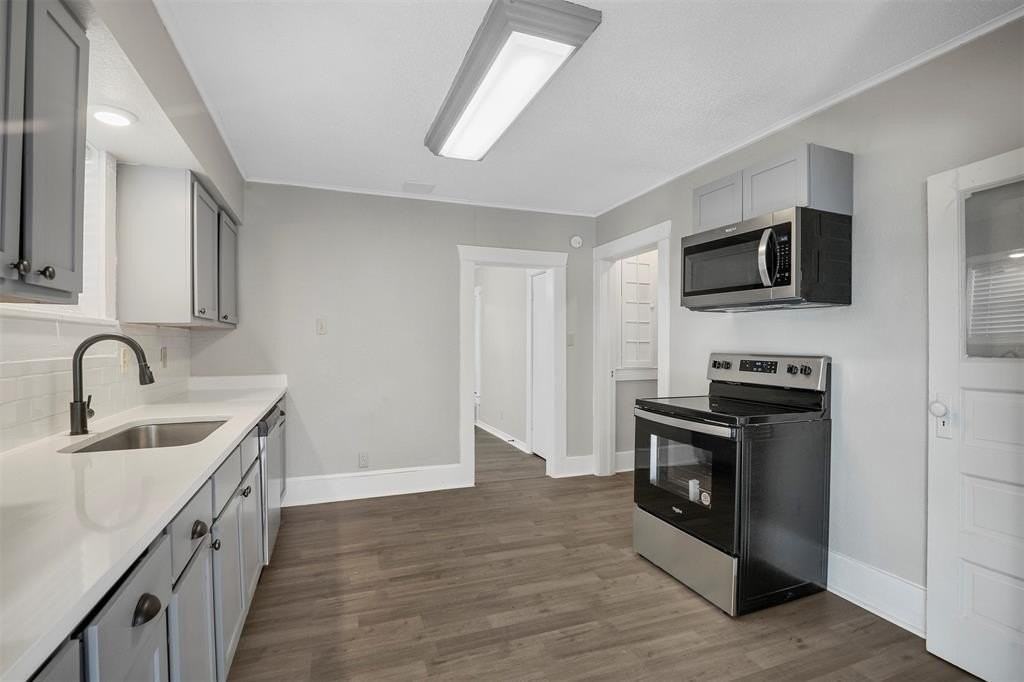 509 E Heron St - Photo 3 of 14