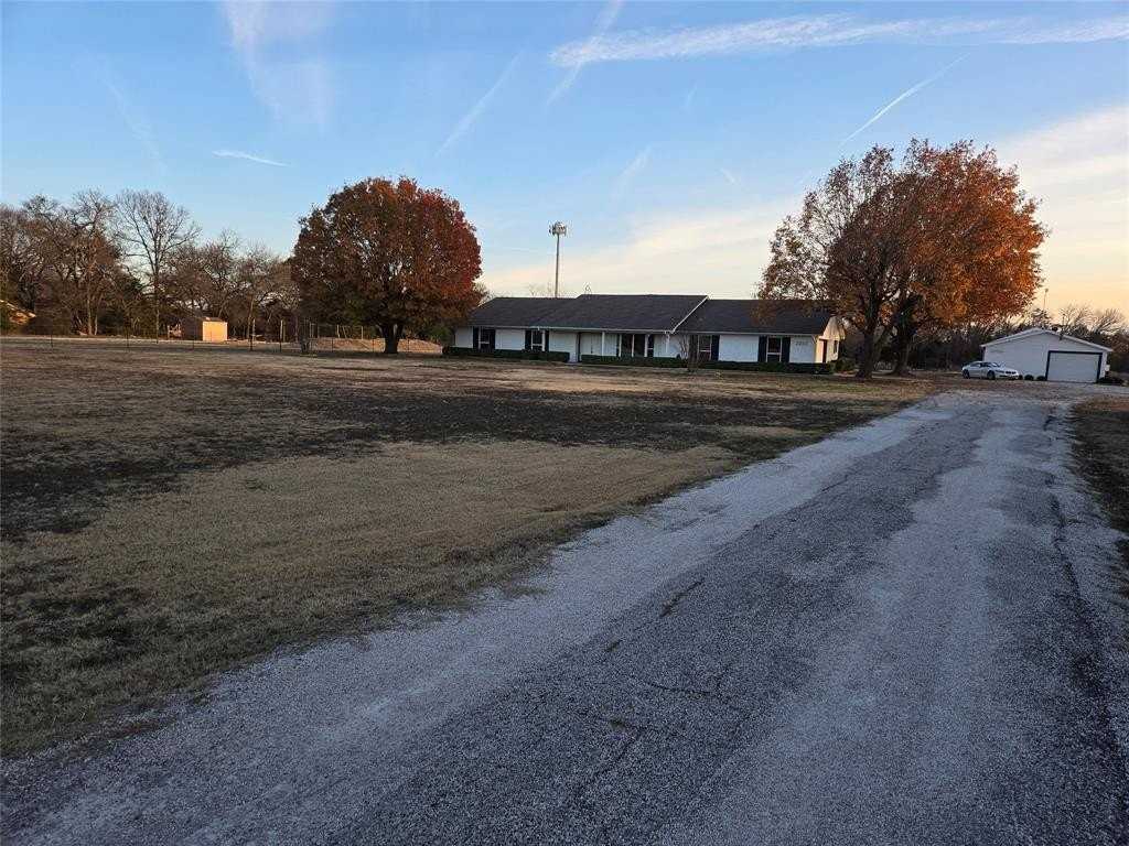 2252 County Road 342 - Photo 2 of 24