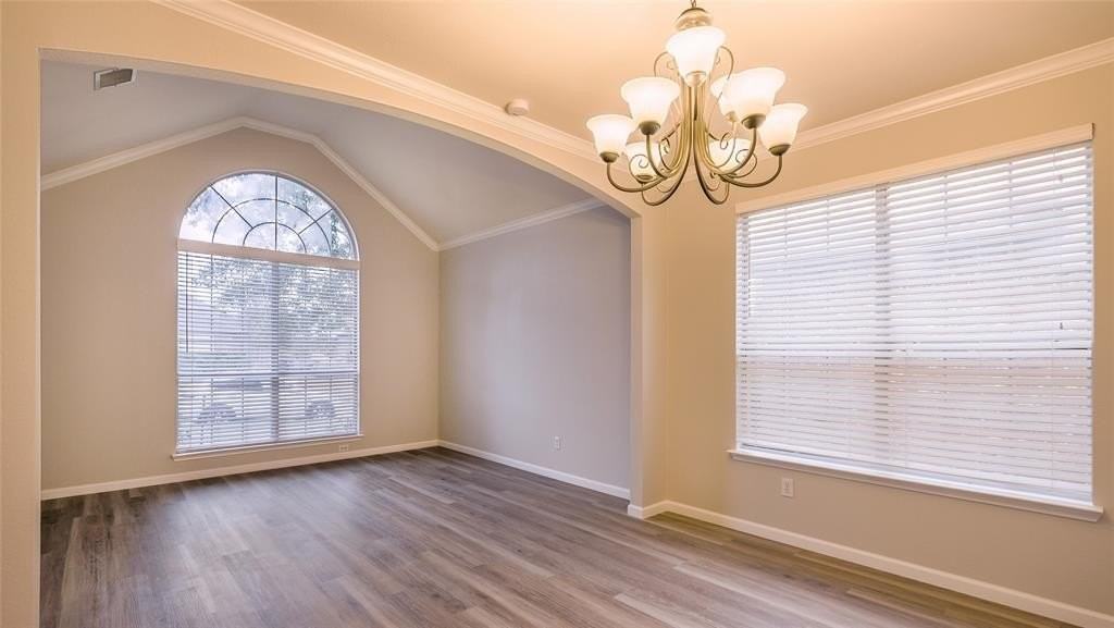 2520 Frosted Green Ln - Photo 2 of 16