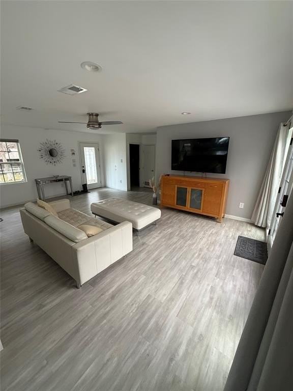 5323 Lantern Ln - Photo 4 of 25