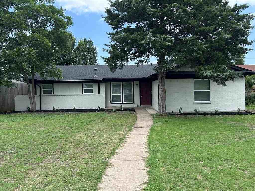 3837 Burning Tree Ln - Photo 2 of 31